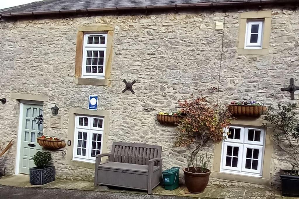 Peak District - 1 Harrow Cottage - Great Longstone Extérieur photo