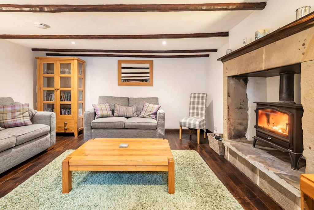 Peak District - 1 Harrow Cottage - Great Longstone Extérieur photo