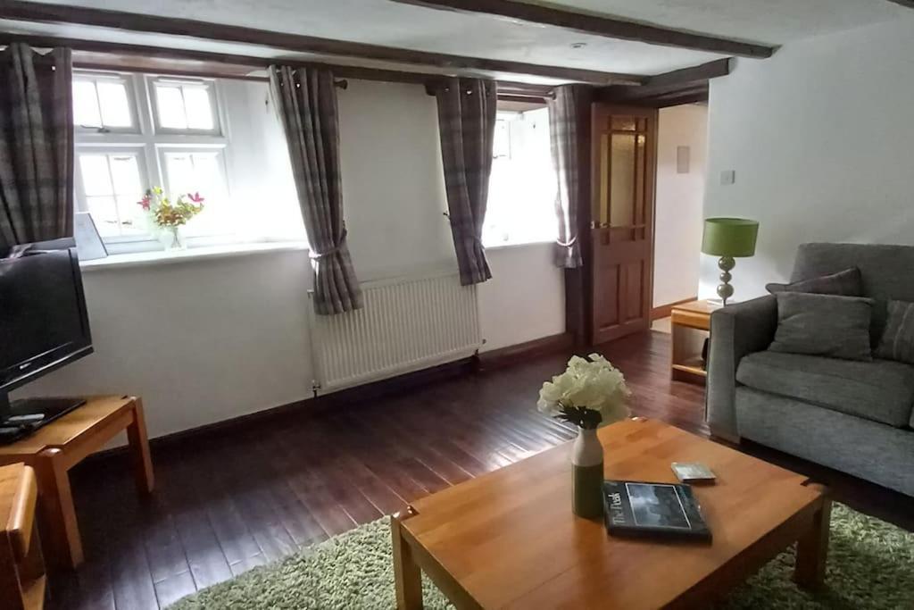 Peak District - 1 Harrow Cottage - Great Longstone Extérieur photo